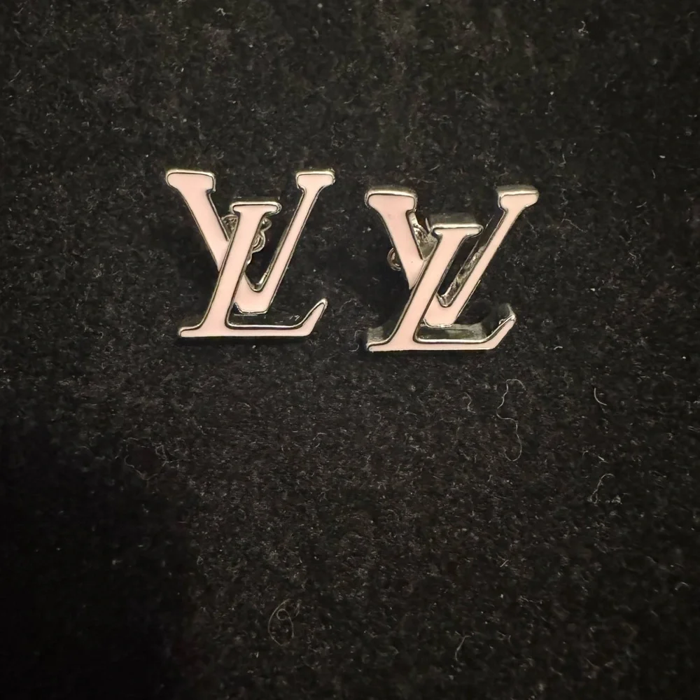 Louis Vuitton Pink and Silver LV Logo Earrings - Picture 2 of 5